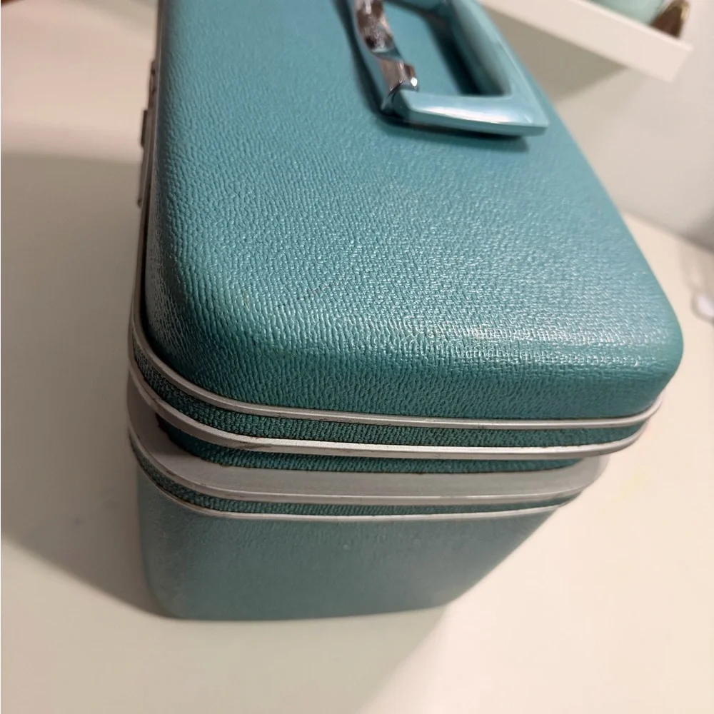 Vintage Silhouette Samsonite Teal Makeup Organizer